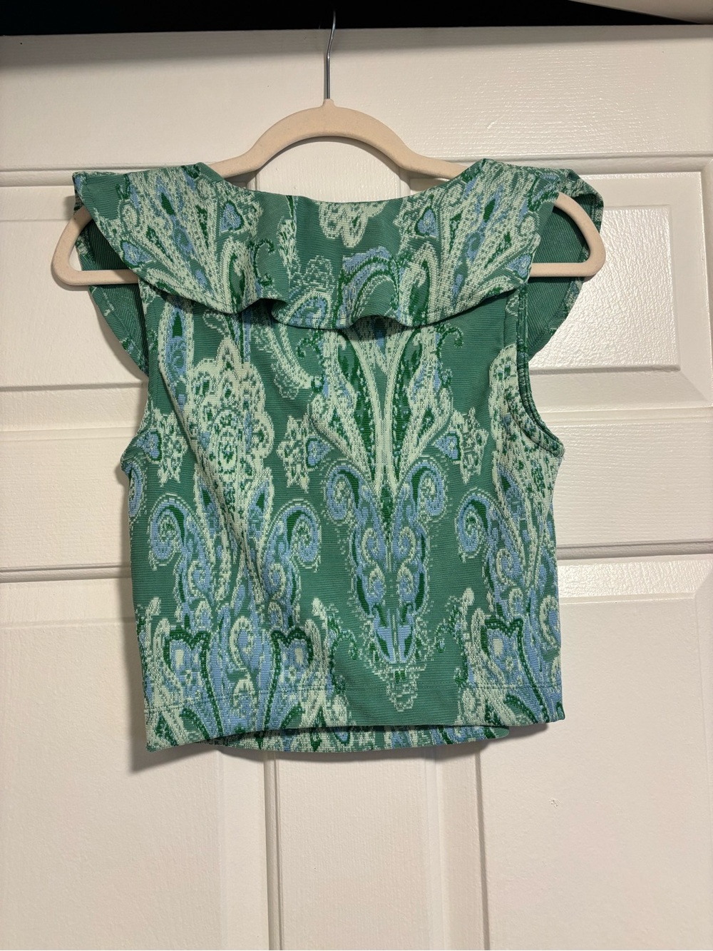 NEW Zara Green Paisley Ruffle-Trim Crop Top - Picture 4 of 4